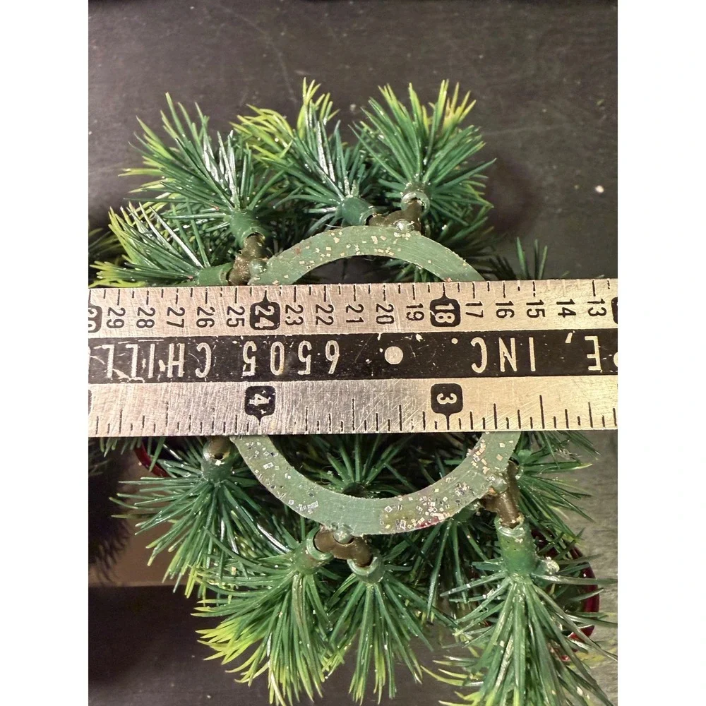 Unbranded pair festive